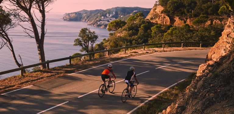 En Girona podras pedalear desde los Pirineos hasta playas del Mediterráneo En Girona podras pedalear desde los Pirineos hasta playas del Mediterráneo