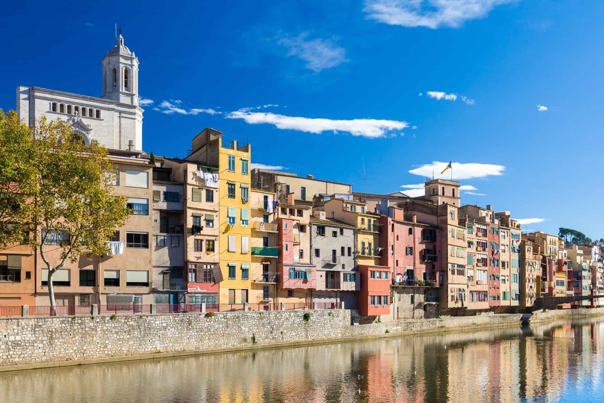 Cycling Catalonia - girona and the Onyar river