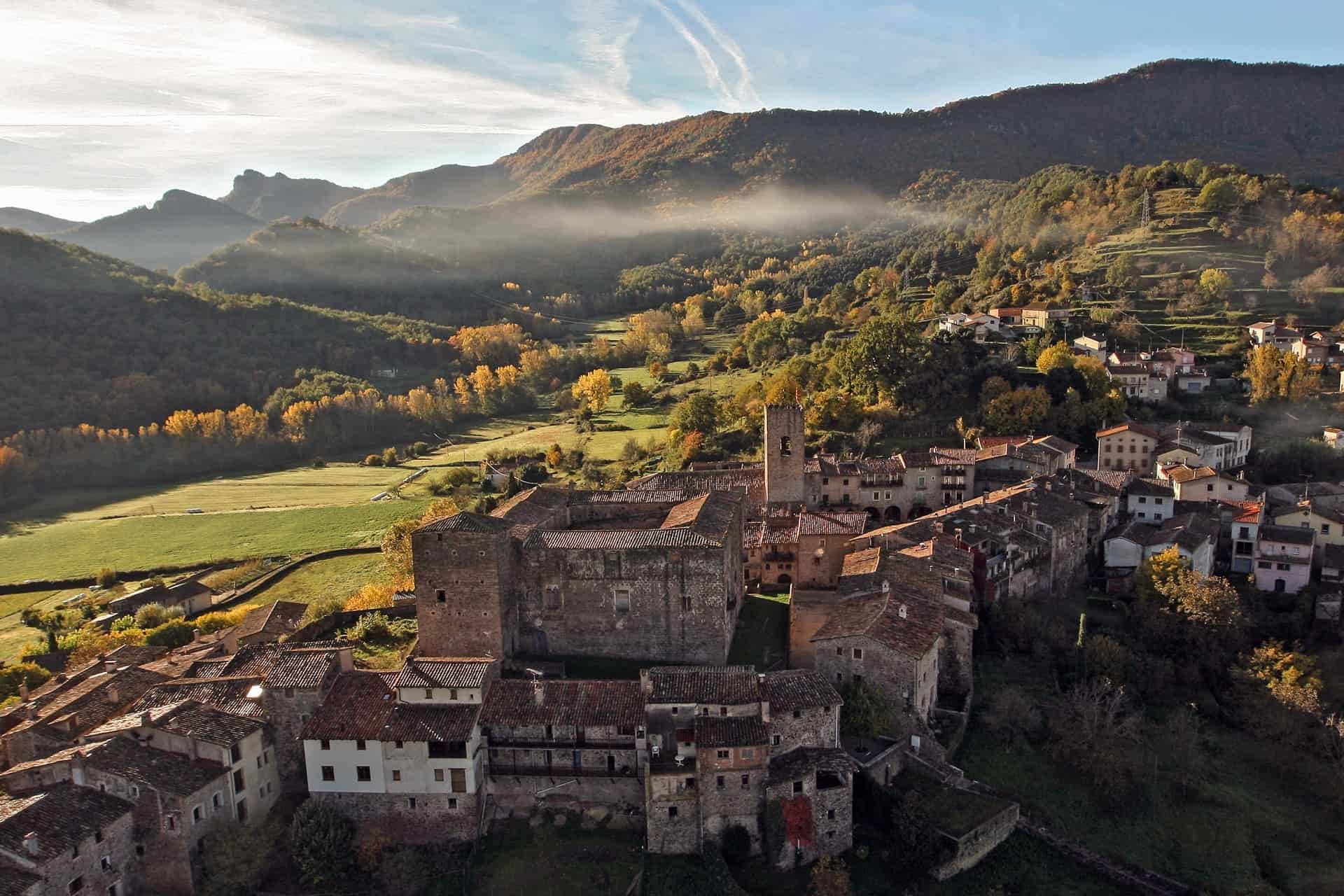 Girona_Cycling_Santa_Pau_village_hills