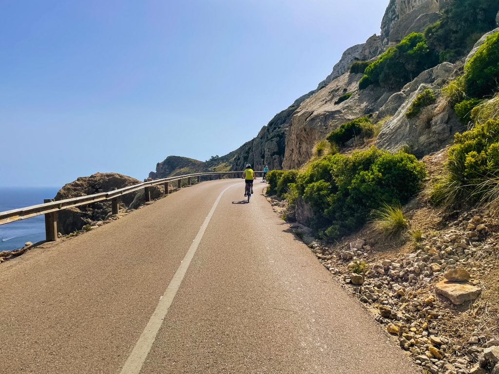 cycling in mallorca - bike tour - by the mediterannean