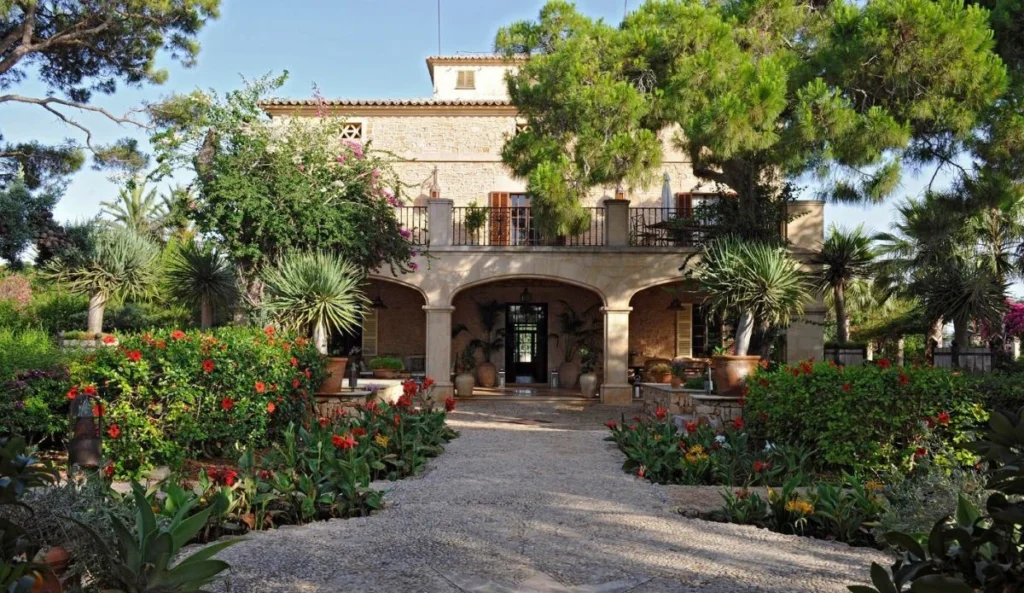 cal reiet holistic retreat hotel santanyi exterior