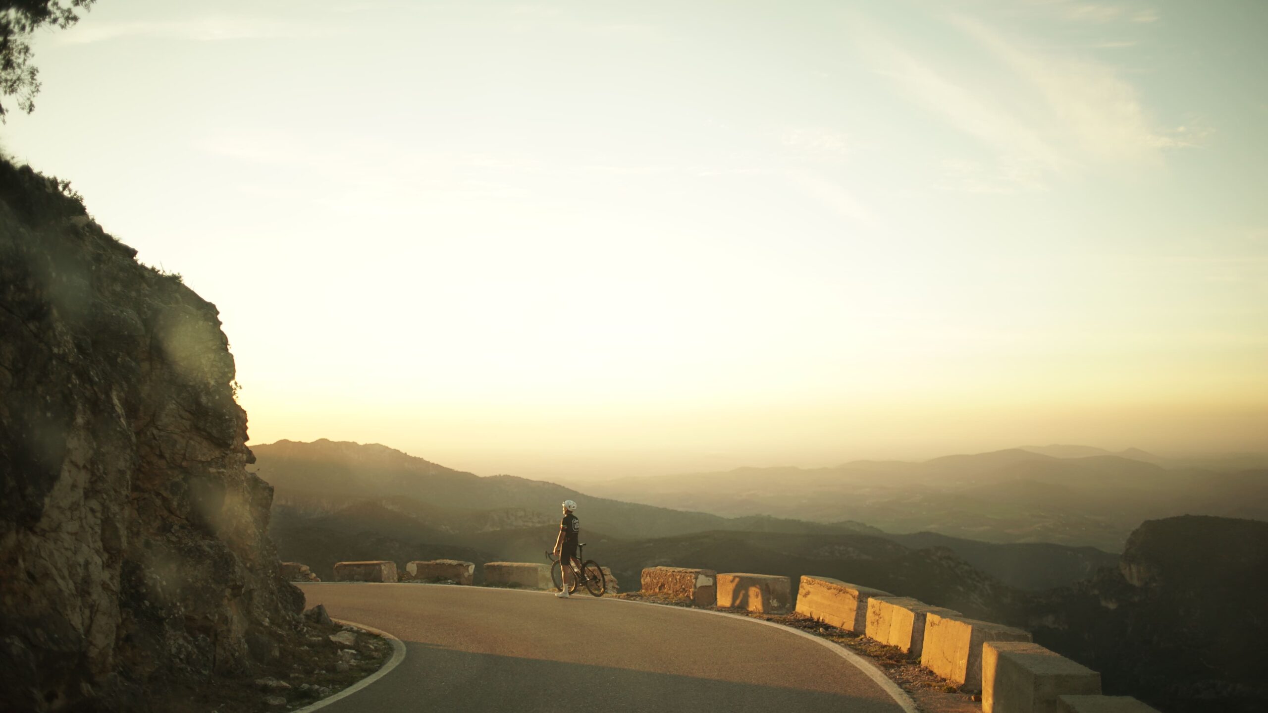 cycling in andalucía puerto de las palomas golden hour