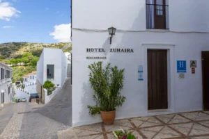 ext hotel zuhayra 1 300x200 1