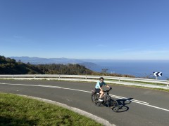 E-Bike Ride Along the Bay of Biscay – Coastal Beauty on the Basque Country Tour